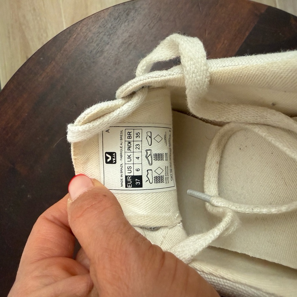 Veja Women's Canvas Sneakers - Picture 6 of 7